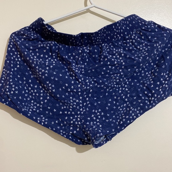 Hollister shorts (S) blue with white stars - Picture 3 of 3